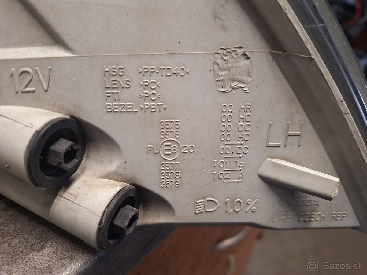 Predám predné svetlá na škodu octavia 2 original - 6