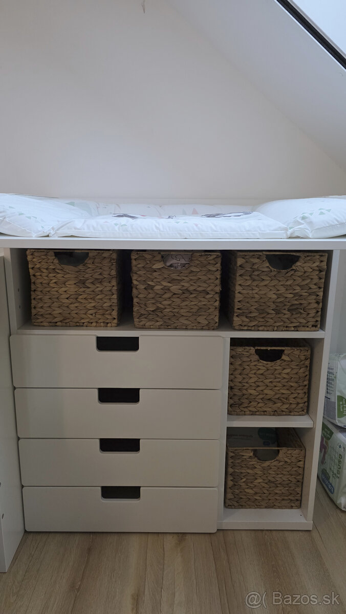 Postieľka a prebaľovací pult - 6