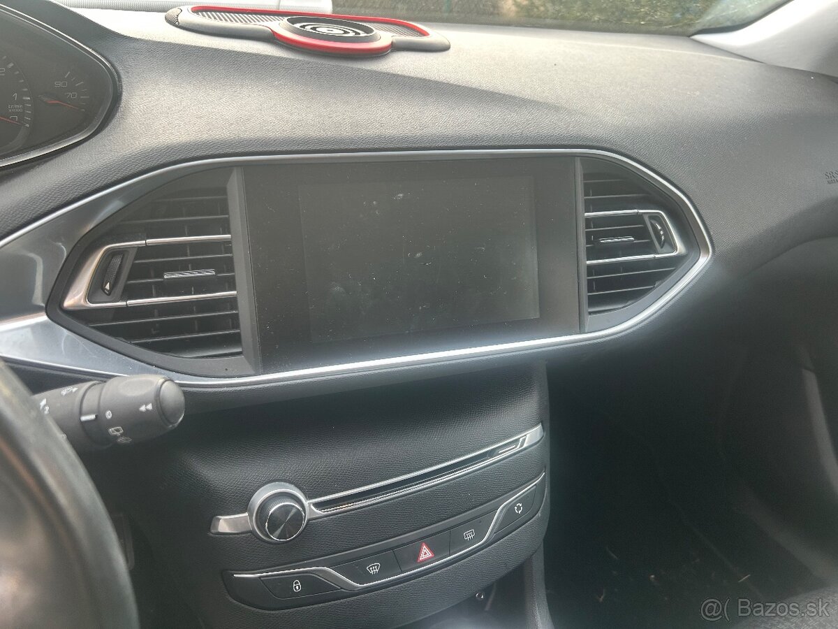 Predám Peugeot 308 - 6