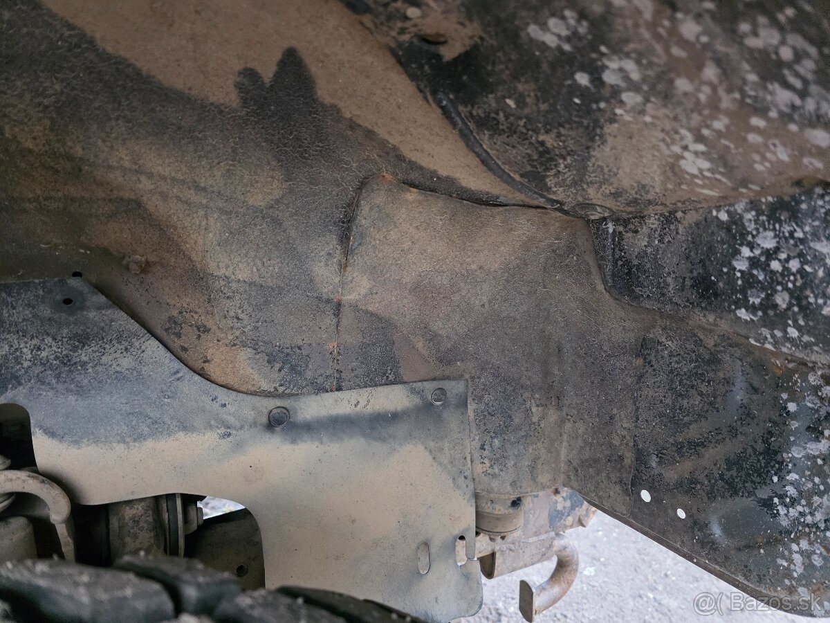 Mitsubishi Pajero 2.8td - 6