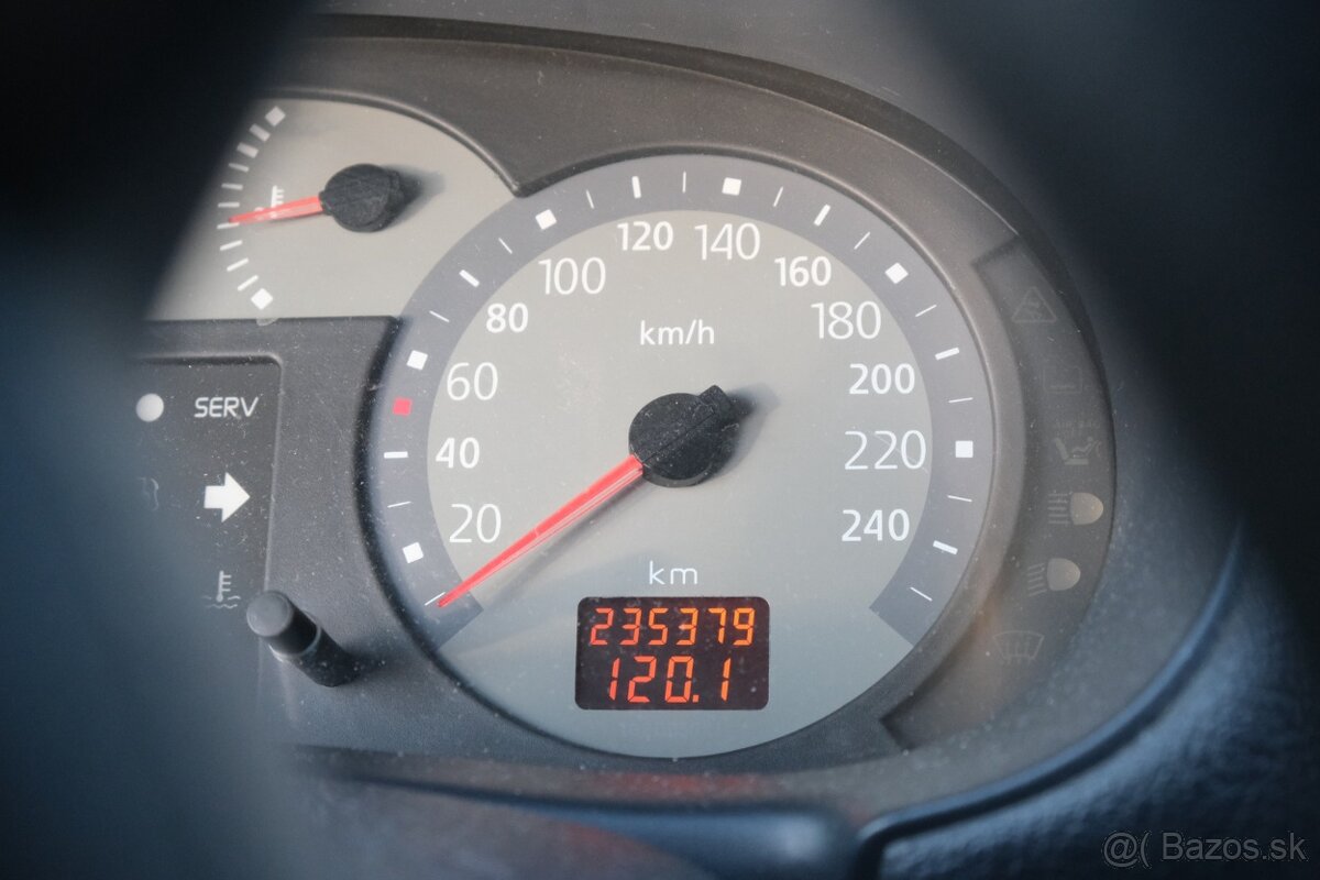 Renault Clio Thalia - 6