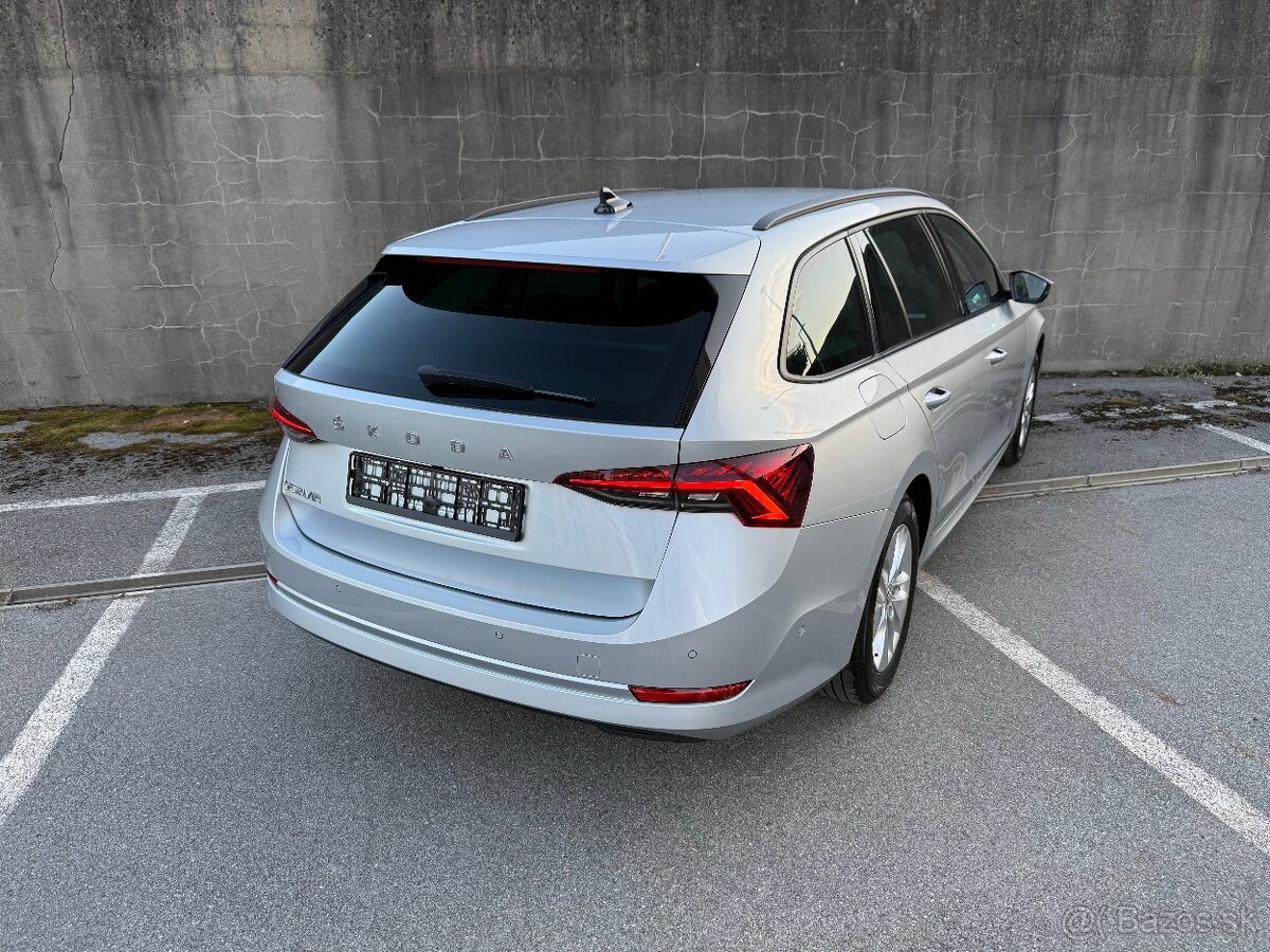 Škoda Octavia Combi 2.0 TDI Style - 6