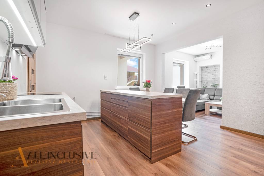 ALL INCLUSIVE | NA PREDAJ RODINNÝ DOM + APARTMÁNOVÝ DOM, VEĽ - 6