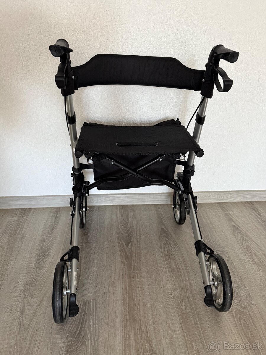 Chodítko pre seniorov štvorkolesové ANTAR - 6
