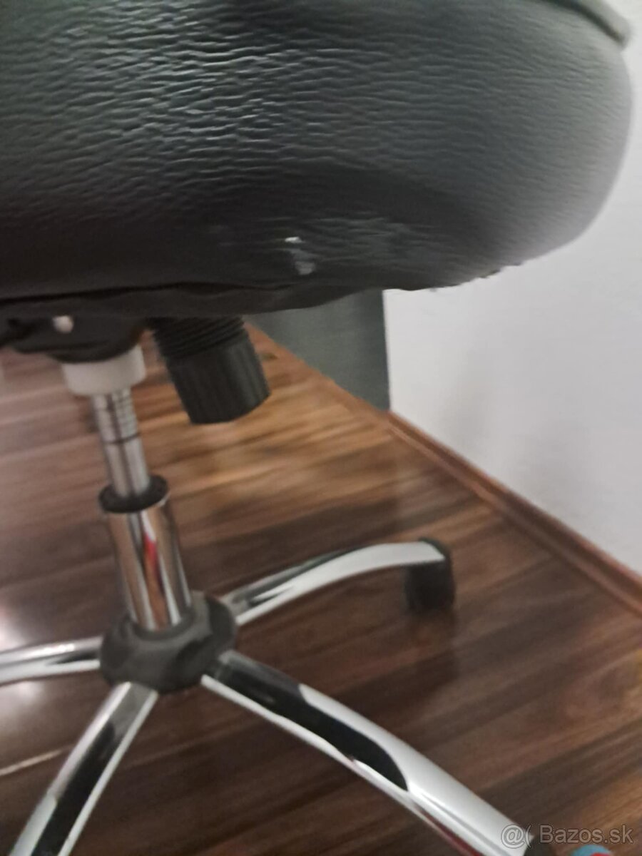 Veľmi pohodlná kozenna stolicka k Pc - 6