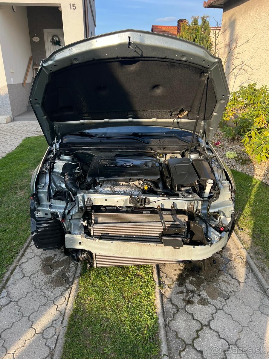 Opel Insignia 2.0 CDTI (2016) – Havarované - 6
