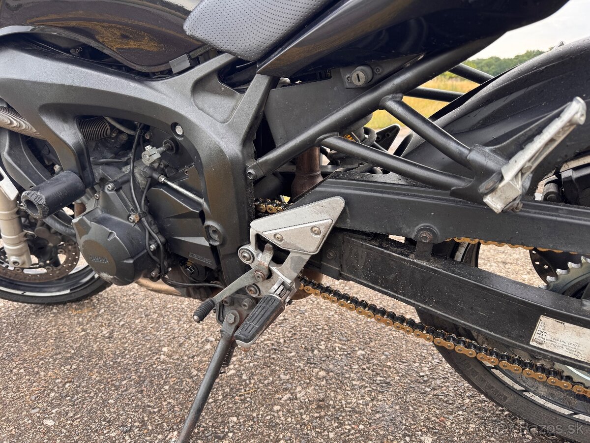 Yamaha fz6 - 6