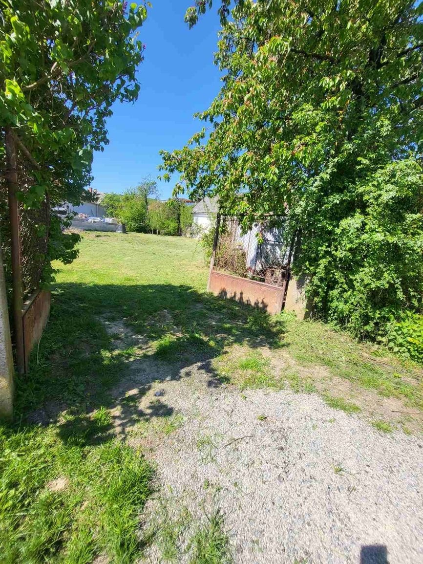 Stavebný pozemok Beniakovce– 710 m² len 10 minút od KE - 6