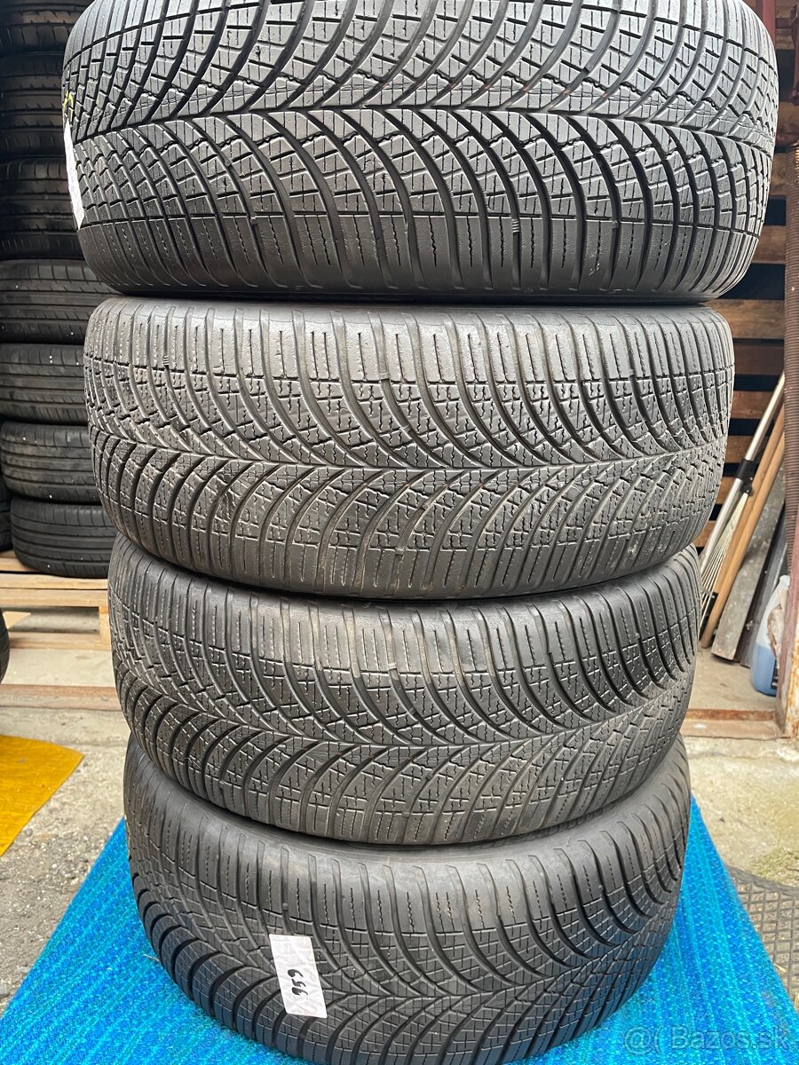 Celorocne Goodyear Vector 4S SUV 225/50R18 DOT4820, 359 - 6