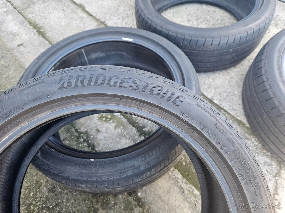 4x Letné pneu Bridgestone 225/45 R19 - 6