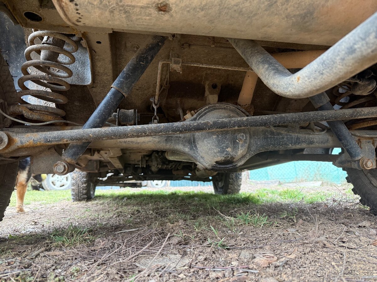 Lada Niva VAZ 21214 - 6