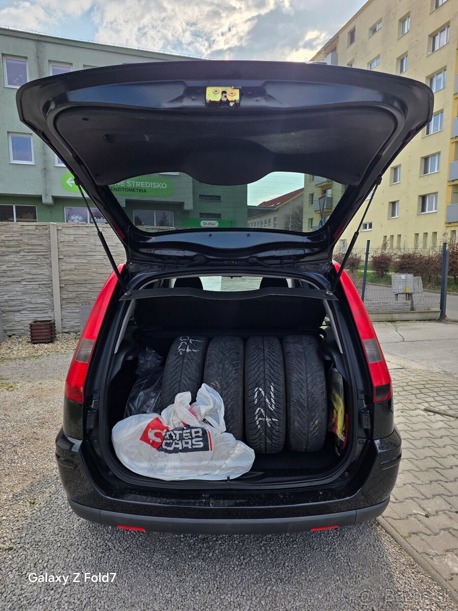 FORD Fusion 1.4 - benzín - 6