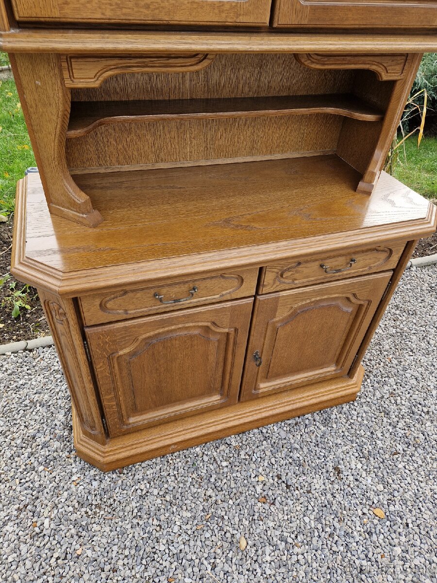 Kredenc. Pribornik. - 6