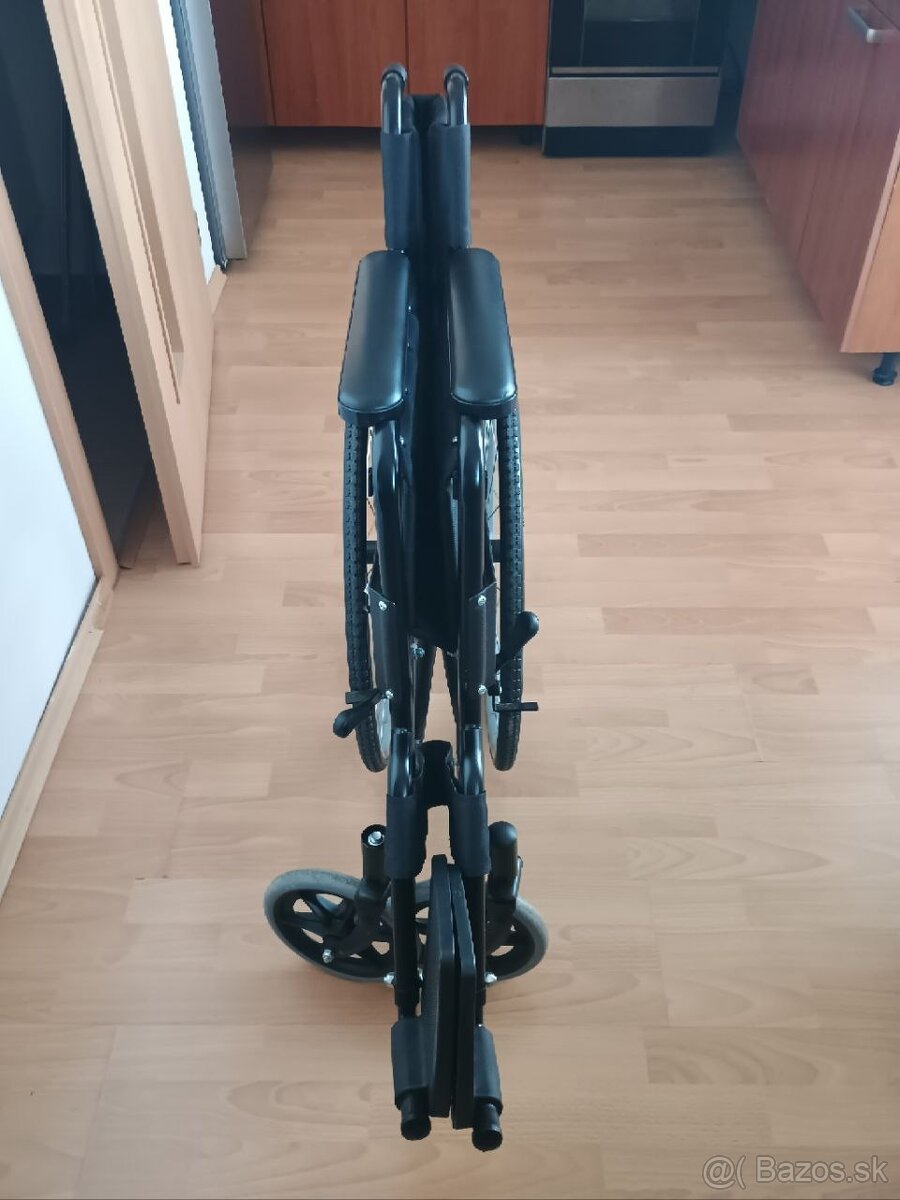 Skladací invalidný vozík - 6
