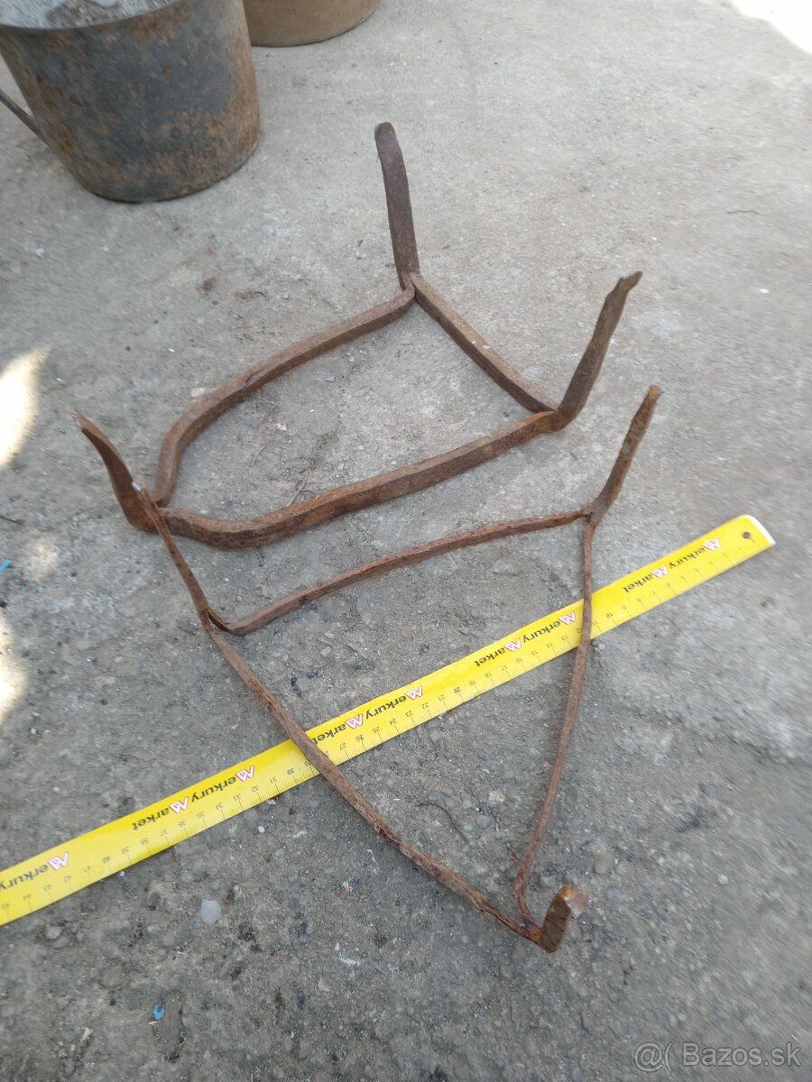 podnos pod hrnce . - 6