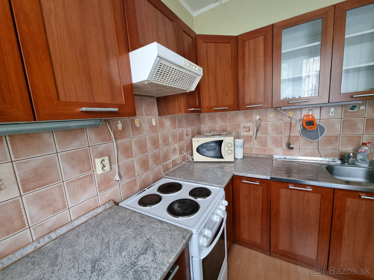 2 IZBOVÝ TEHLOVÝ BYT s BALKÓNOM 58 m2 HOLÍČ- SKALICA - 6