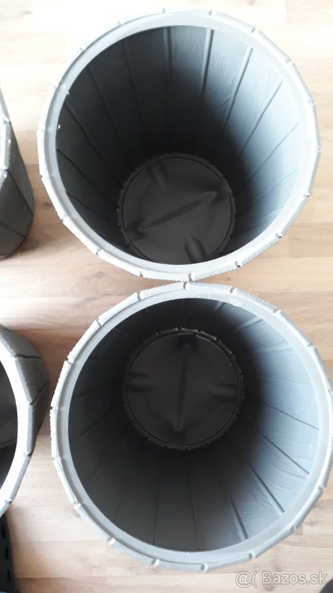 3ks stredne veľké, nové plastové črepníky - 6