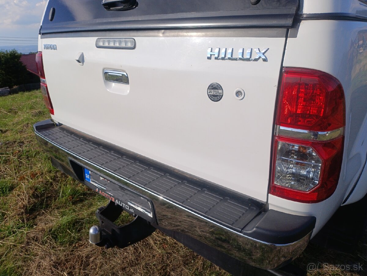 Toyota Hilux 2.5 D-4D MT - 6