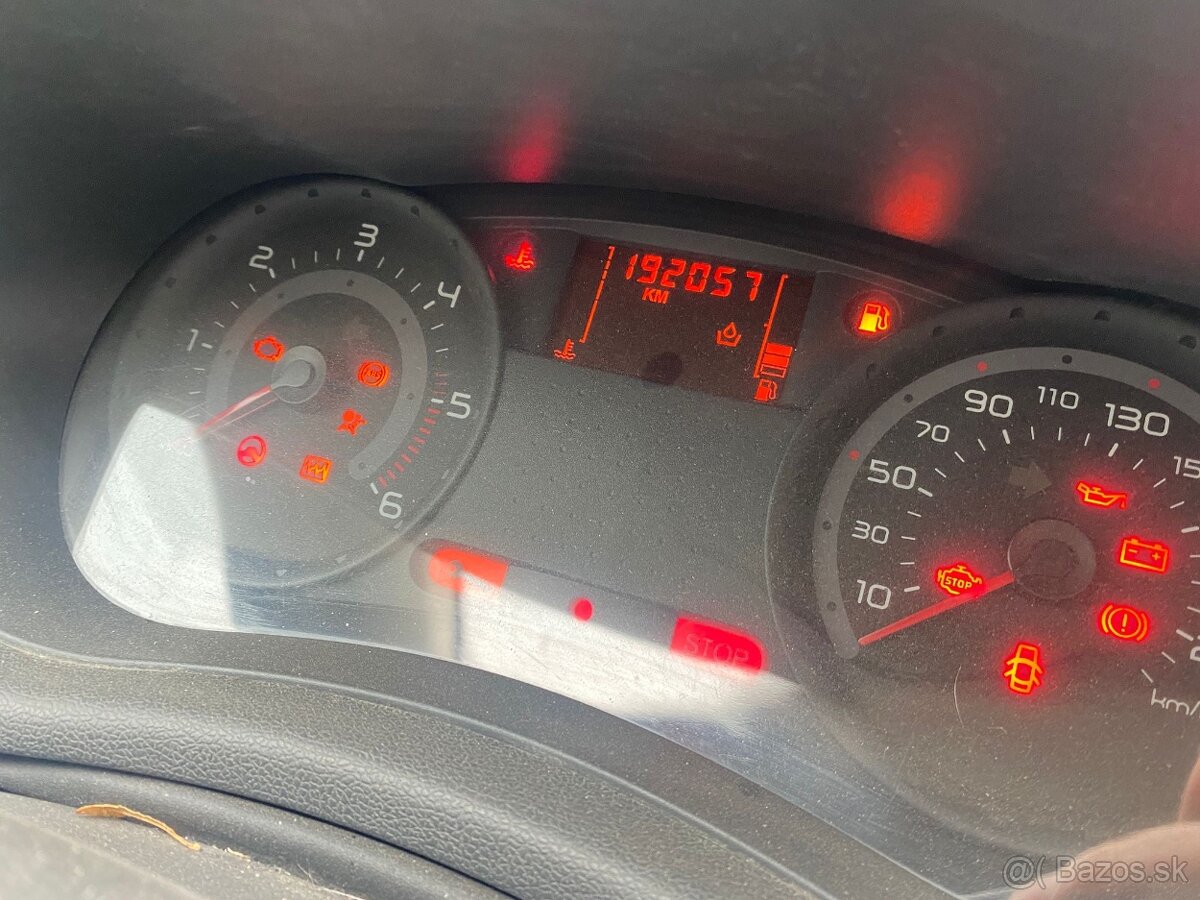 Renault Clio 1,5 DCI rok. 06 - 6