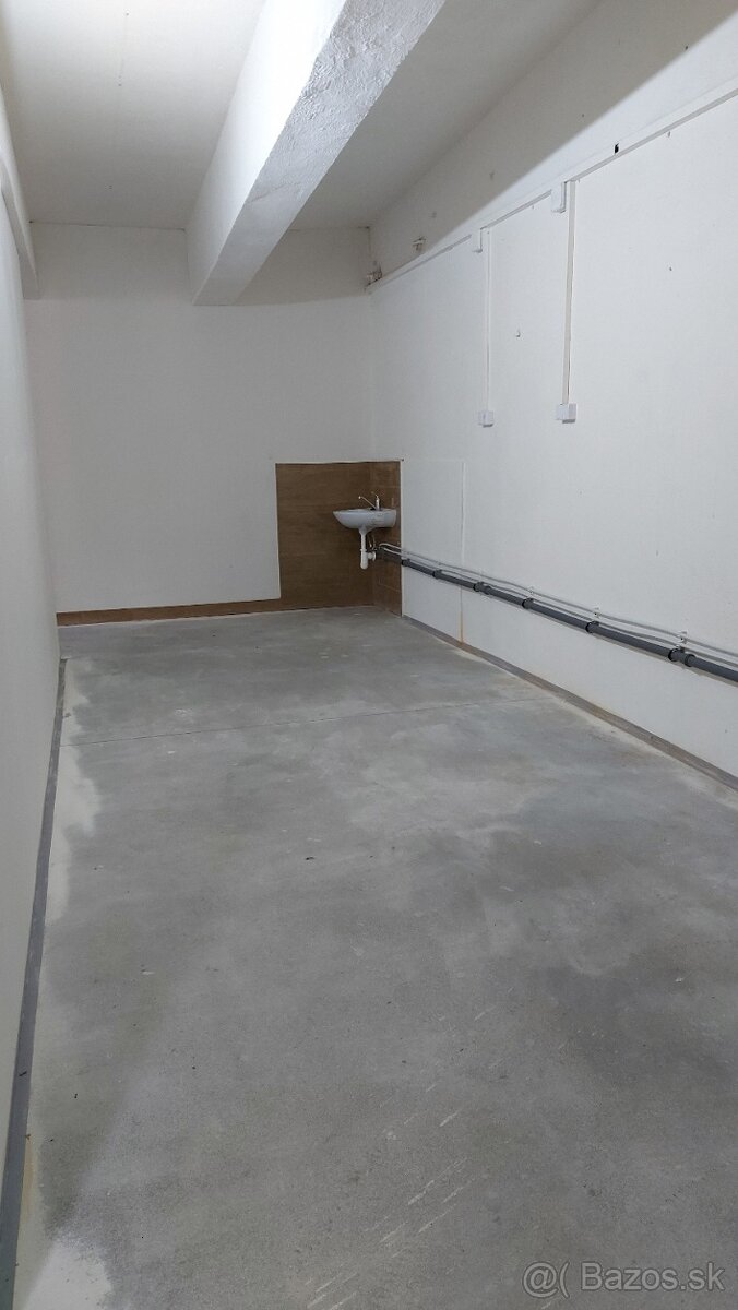 Sídlisko nad Jazerom ( 3850 m2 ) - 6