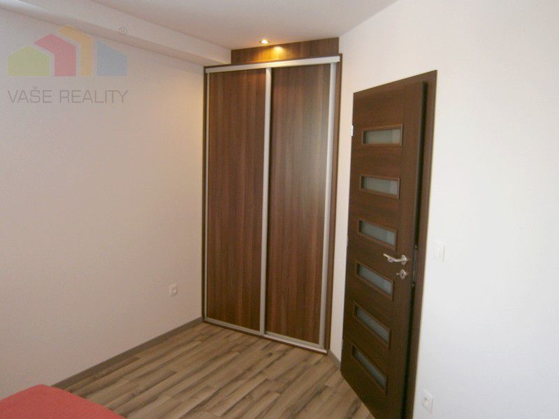 Na prenájom 2 izbový byt s parkovacím miestom, Piešťany. - 6