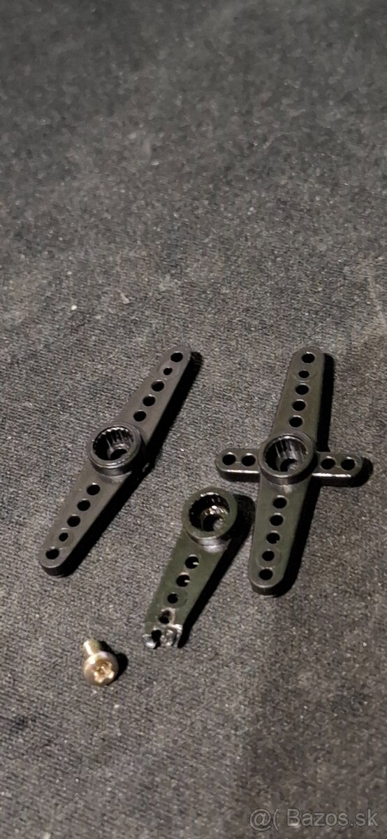 D1090Fe 9g RC Servo Motor 180° - 6