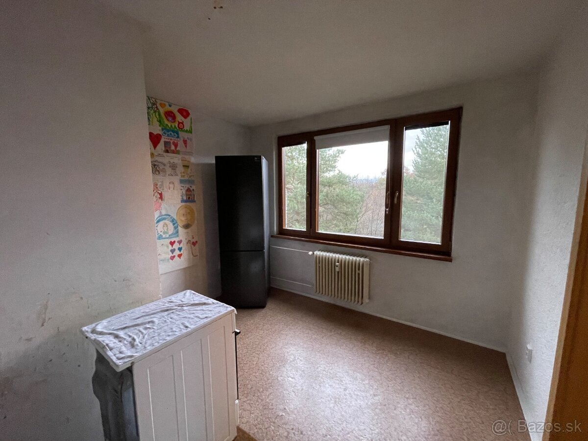 2-izb. byt, 54 m2, 2 x balkón, pôvodný stav, ul. Nováckeho - 6