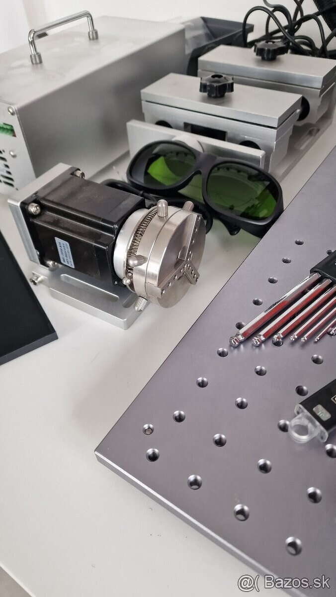 Nový vláknový laser Mactron 50W JPT pracovná plocha 110x110 - 6