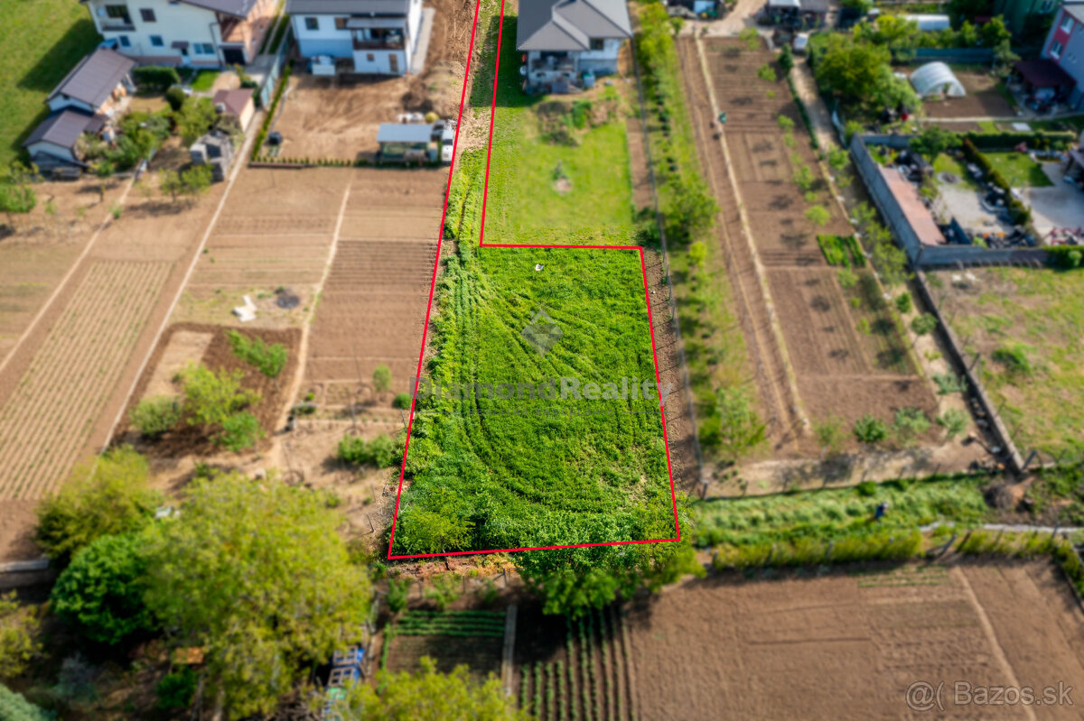 Na predaj stavebný pozemok Trávnica pri Podhájskej - 6