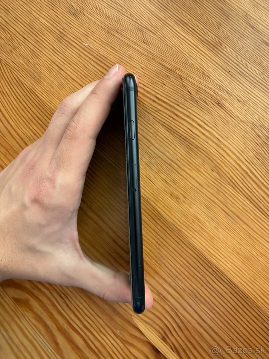 iPhone 7 32 GB Black - 6