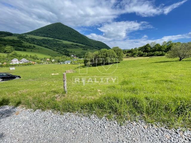 STAVEBNÝ POZEMOK HORNÝ VADIČOV , 588m2 - 6