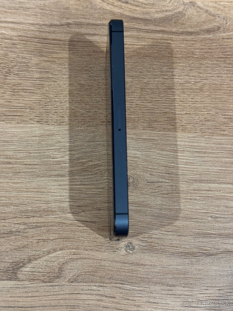 Predám iPhone 5 16GB Black - 6