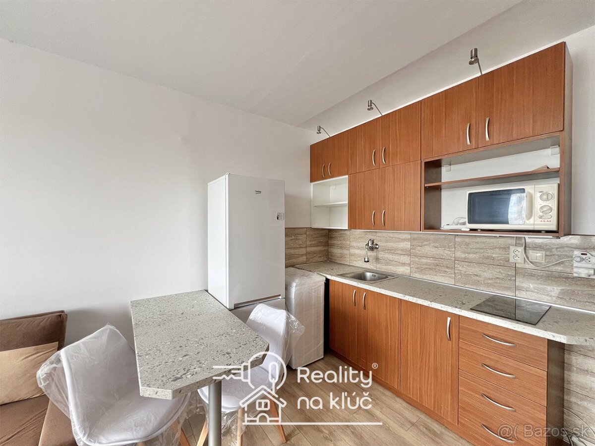 Na prenájom zariadená garsónka po kompletnej rekonštrukcii - 6