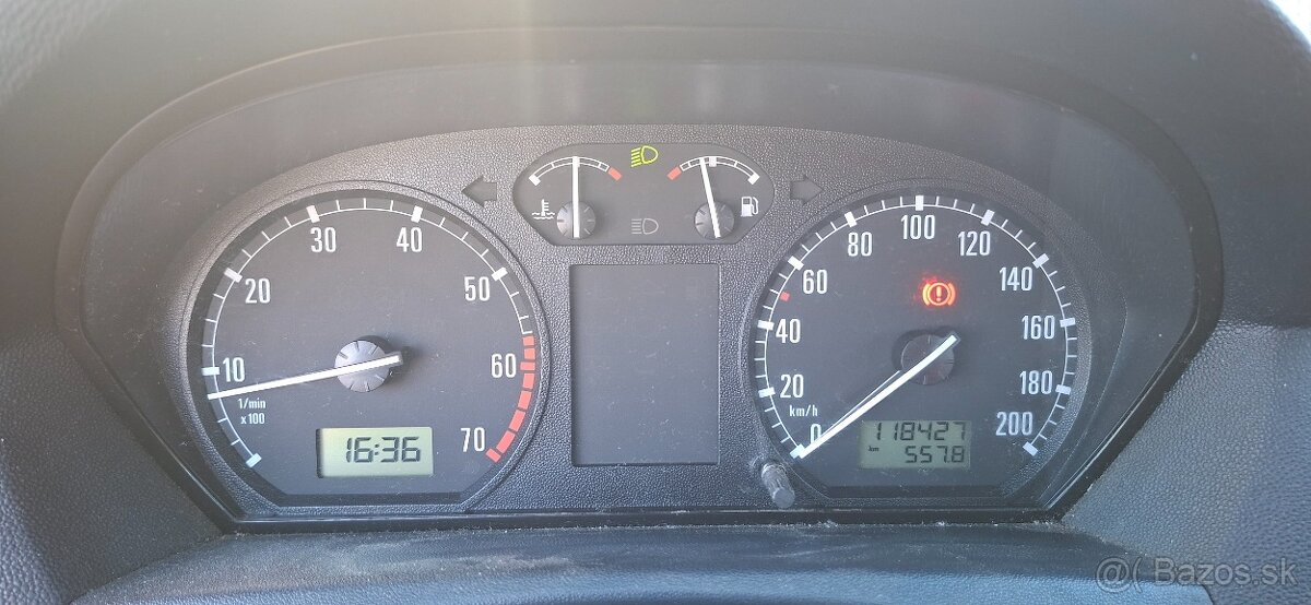 Škoda Fabia 1.2HTP 1.majiteľ garážované - 6