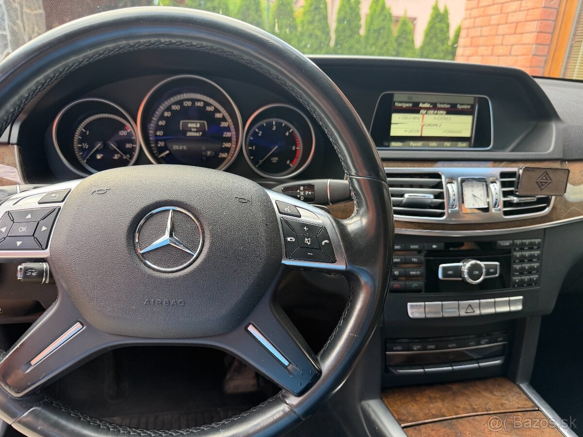 Mercedes-Benz E 250 CDI 4MATIC - 6