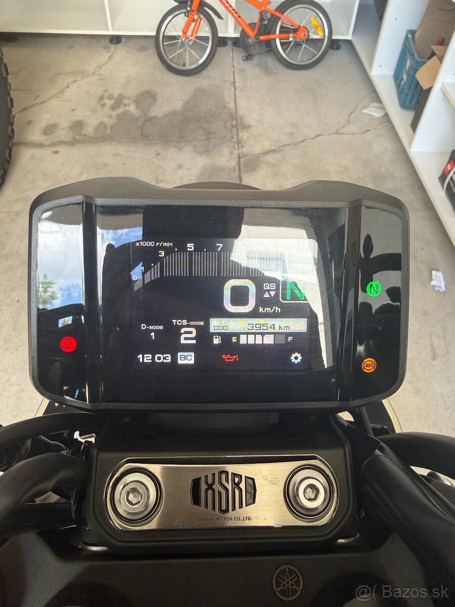 Yamaha XSR 900 - 6