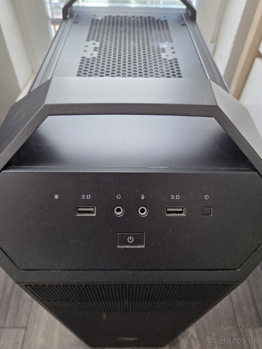 PC skriňa Cooler Master MasterCase 5
- 6