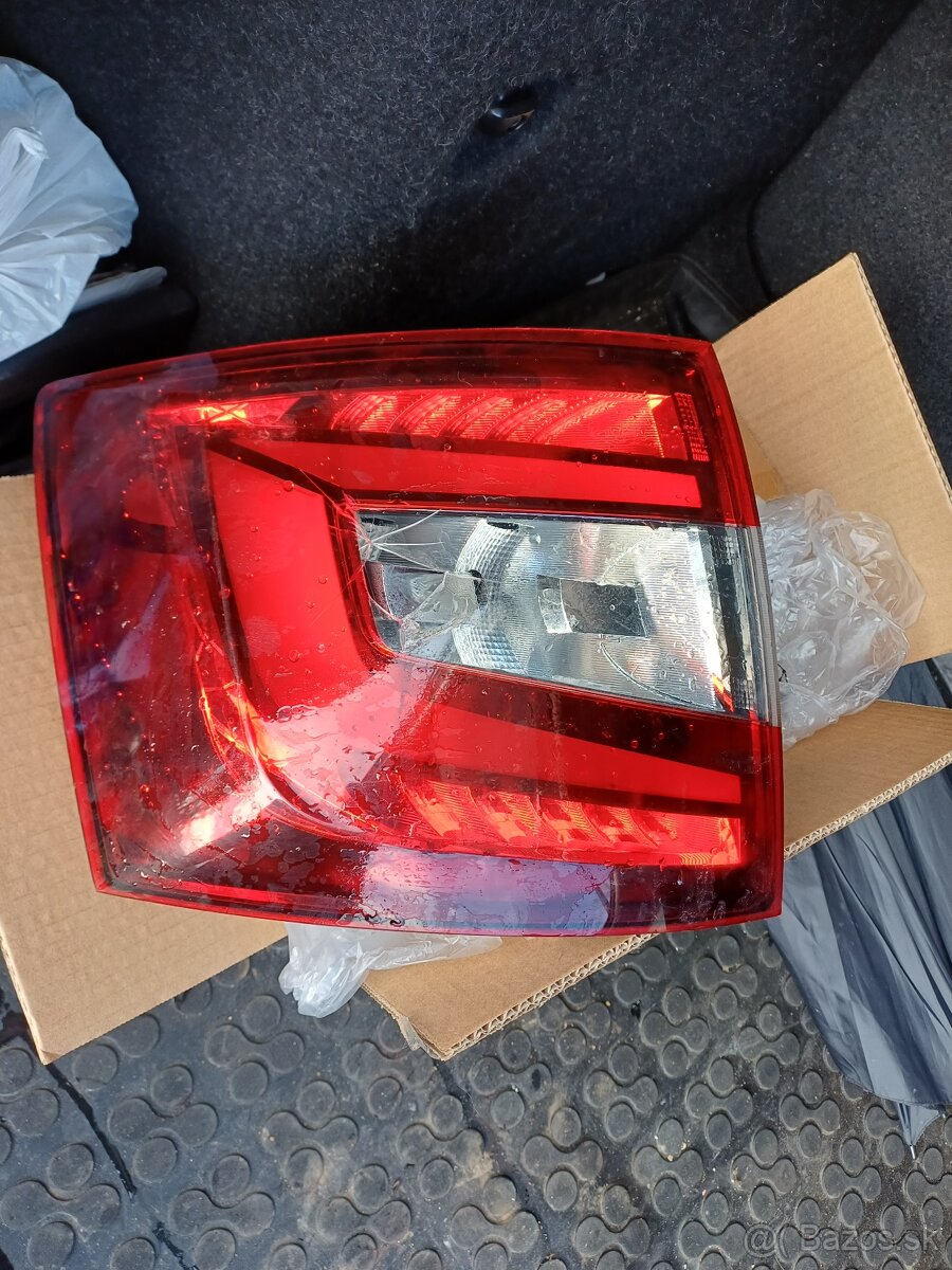 5E9.945.207 LZ Svetlo Octavia 3 Fl combi - 6