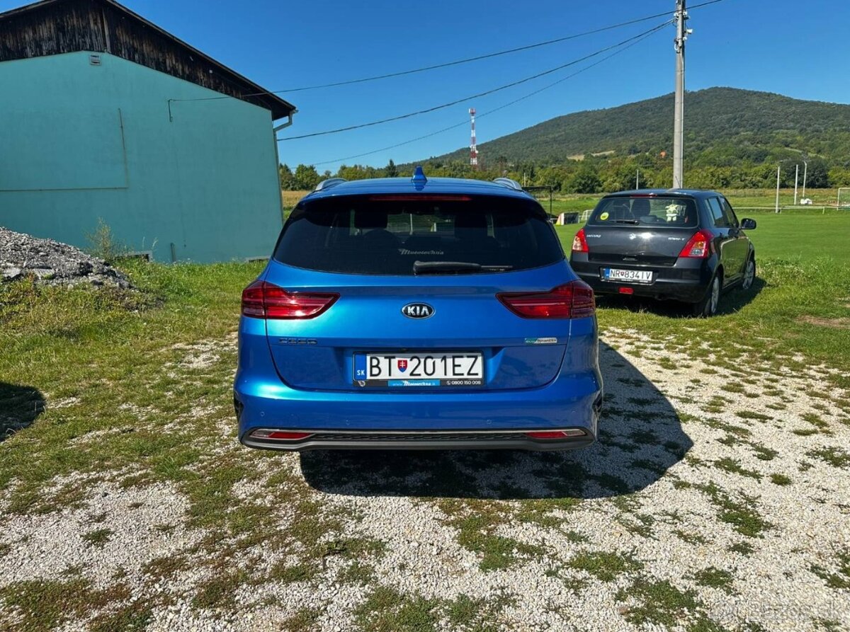 KIA Ceed SW 1.6 CRDi Gold - 6