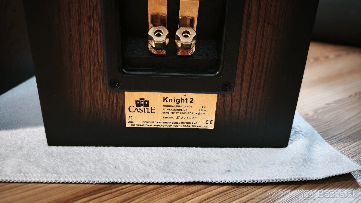 Regálový reproduktor Castle Knight 2 - 6