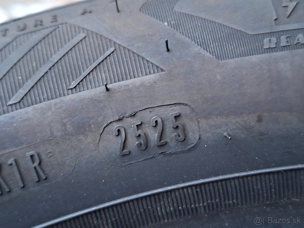 Predám letné pneu.Goodyear Efficient Grip--205/55/17-95V - 6