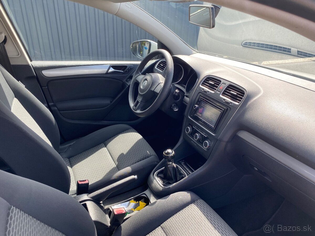 VW Golf 1.4i 55kW Benzín, Rok výroby 2010 - 6