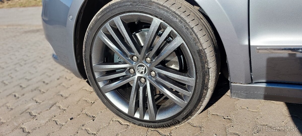 Škoda Superb Combi 2.0 TDI CR 4x4 170k Elegance - 6