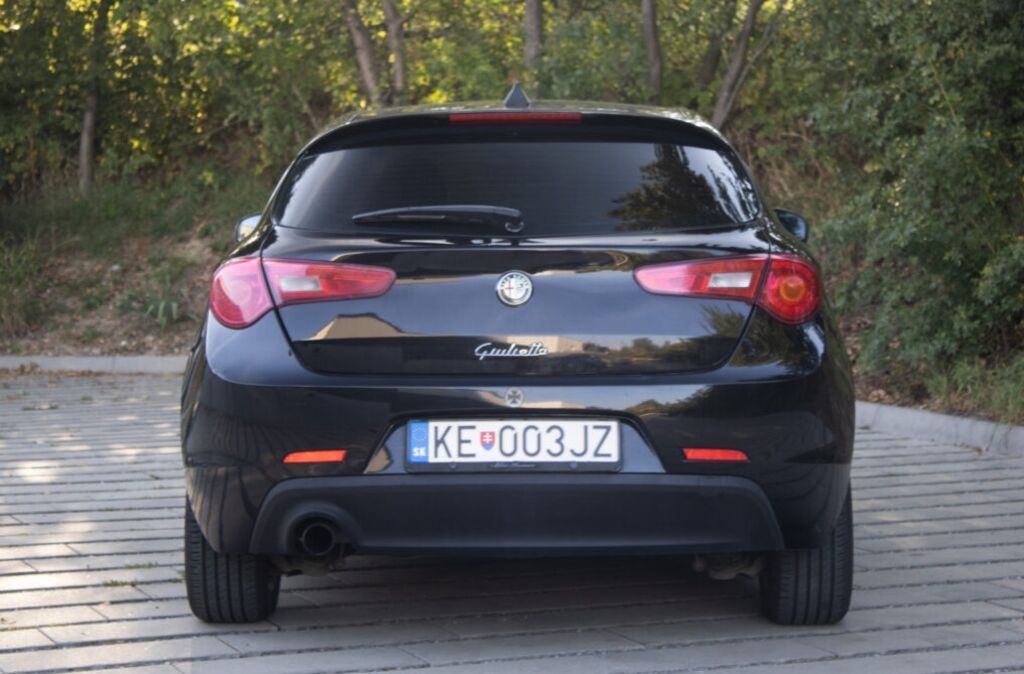 Alfa Romeo Giulietta (2015) - 6