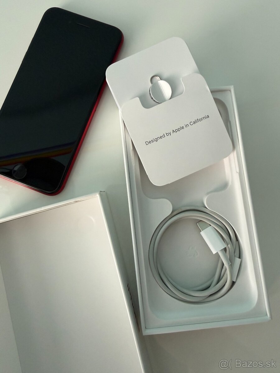 Apple iPhone SE 2022 64 GB Red - 6