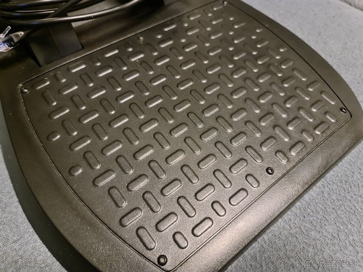 Predám volant THRUSTMASTER FERRARI 458 SPIDER - 6