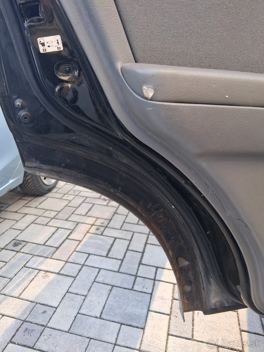 Predám Kia Sorento r.2004 - 6