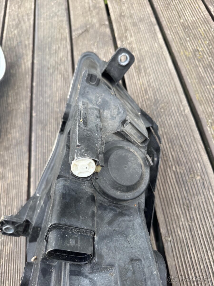 Svetlo Passat B6 predné práve a ľavé - 6