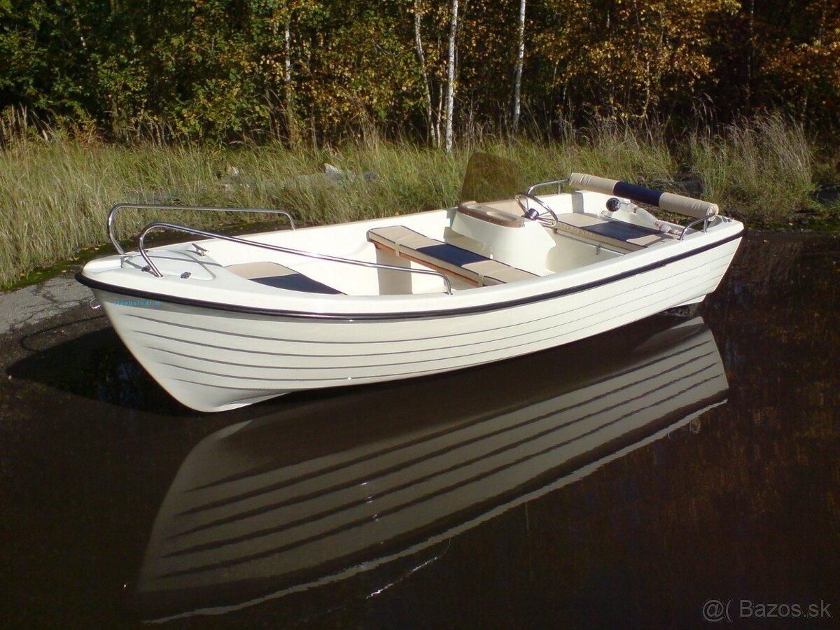 Motorový čln, loď Any 400 - 6