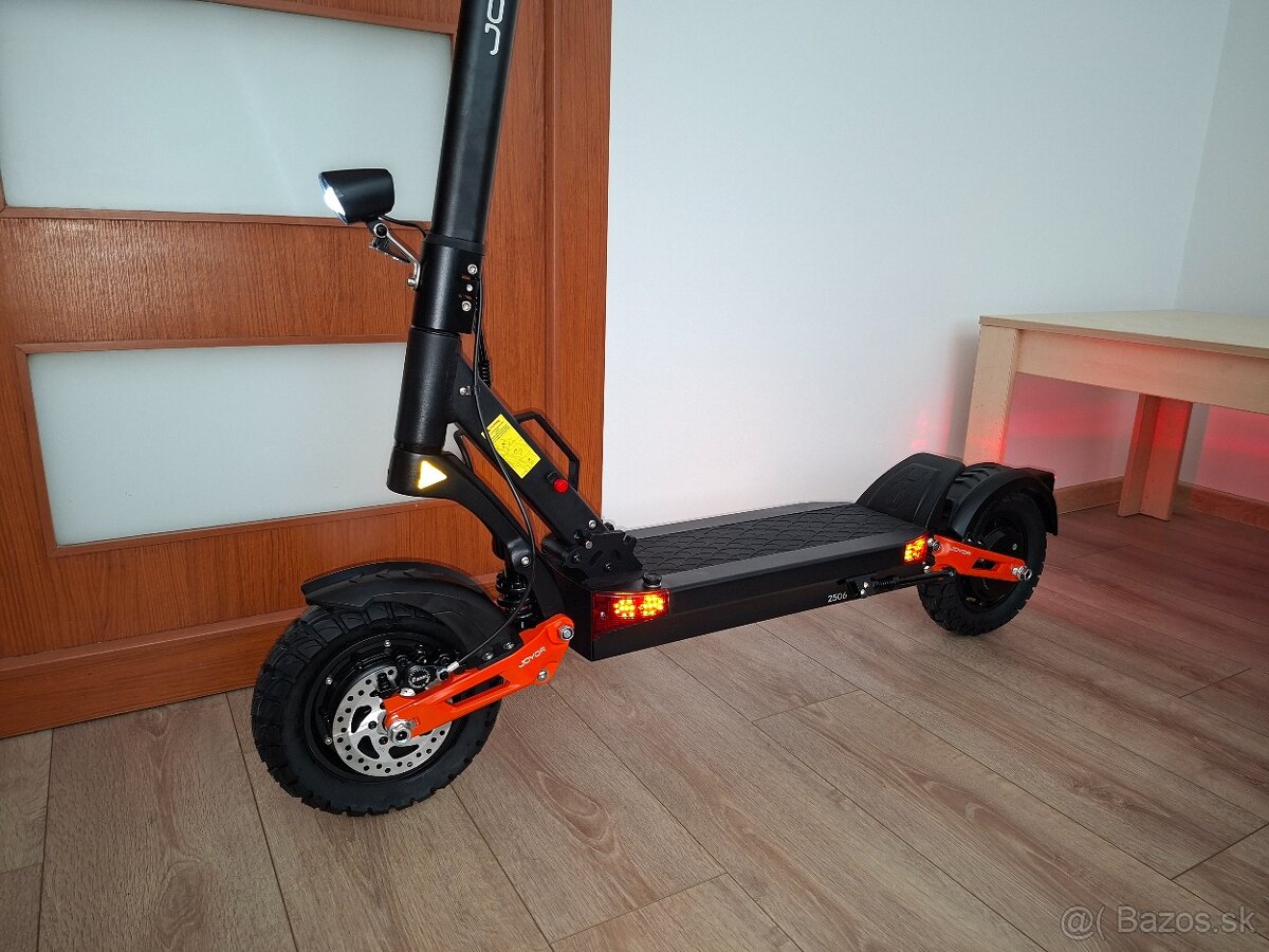 Elektrická kolobežka Joyor T10 - 6